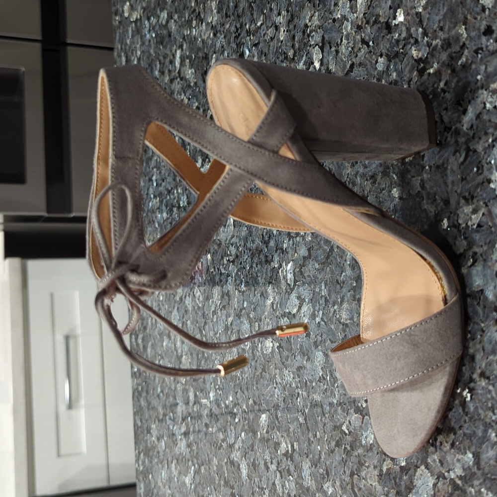 Gray Heels